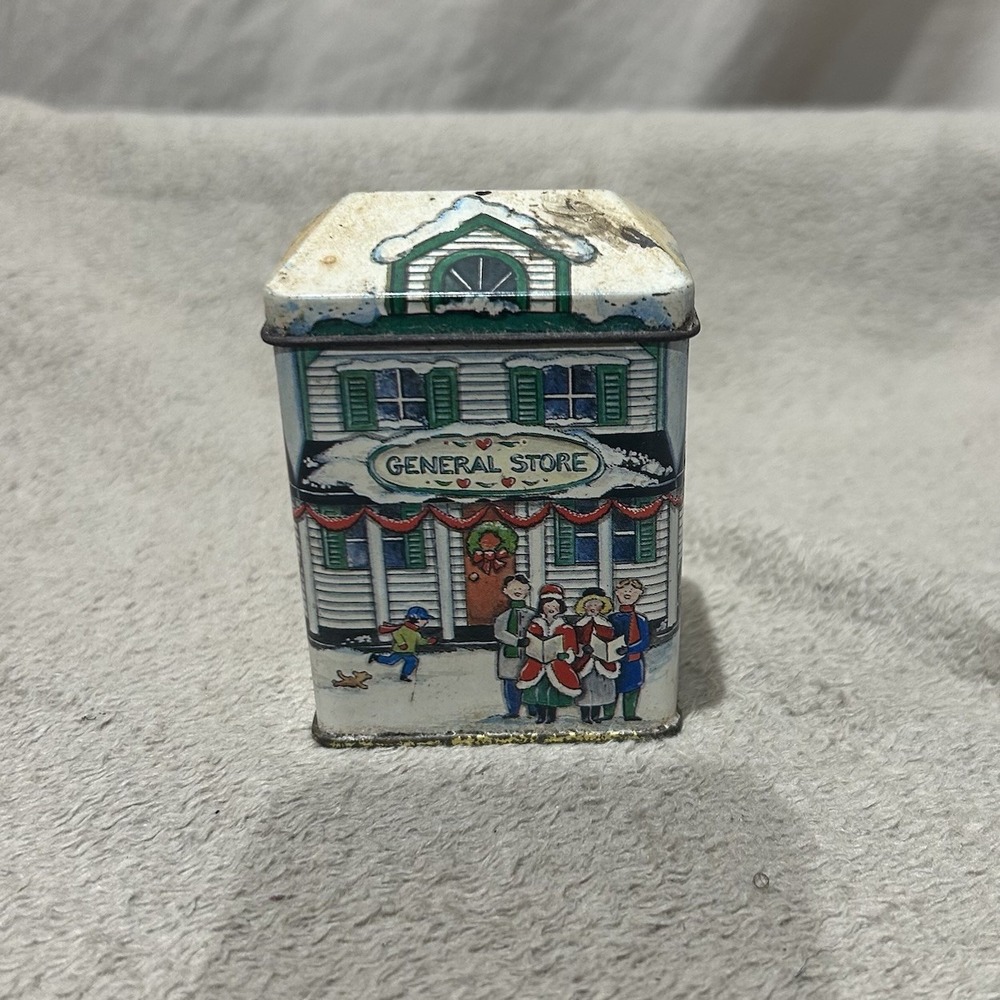 Vintage 1986 The Tin Box Co "General Store" Christmas Winter Village Container